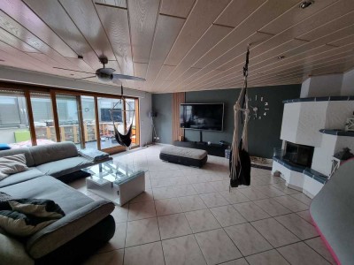 ***Großzügige 5,5 Zi.- Maisonettewohnung mit Wintergarten und Sauna in Filderstadt-Sielmingen***