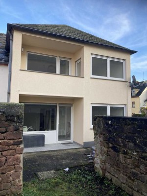Charmantes renoviertes Reihenhaus mit 3 Zimmern in Trier-Pfalzel, Einbauküche, Keller und Speicher
