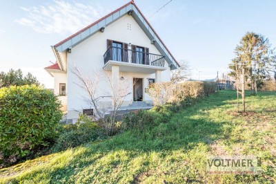 LIVE YOUR DREAM - großzügiges Einfamilienhaus mit Garten, Balkon und Garage in Münchwies!