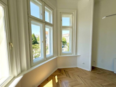 Renovierter Altbautraum mit ca. 12m² Balkon und hochwertiger Ausstattung. Nähe Türkenschanzpark