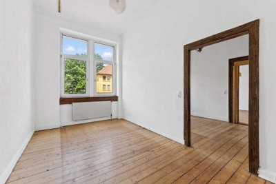 Großzügige 4-Zi.-Wohnung mit Balkon, Loggia & Kamin – Ideal für Eigennutzer oder Anleger