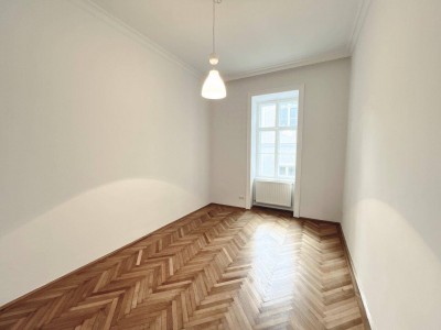 2-Zimmer Altbauwohnung in Erstbezugszustand in Herrschaftlichem Haus! Bestlage in 1030 Wien! Ideal für Paare!