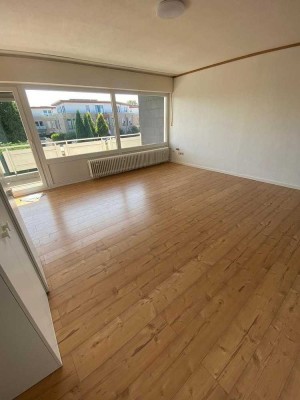 Gemütliche 4 Zimmer Wohnung mit Balkon!