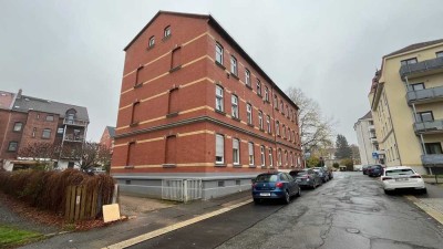 3-Zi.-Dachgeschoss-Whg. mit neuer Einbauküche und Stellplatz