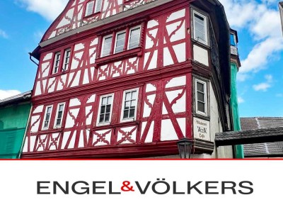 Denkmalgeschütztes, bedeutendes, sanierungsbedürftiges Liebhaberobjekt "Thayn’sche Haus"