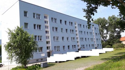 Wohnung mit Balkon_Stellplatz vor der Haustür