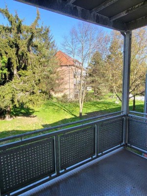 3-RW in Weimar mit Tageslichtbad (Wanne) und Balkon zum Innenhof