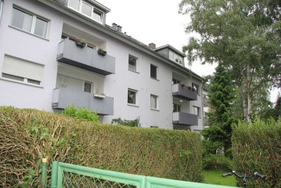 Brühl:  Freundliche 2-Zimmer-Wohnung (50 m²) mit Balkon zur Gartenseite