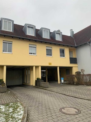 Gepflegte 3-Raum-DG-Wohnung mit Balkon in Moosburg an der Isar