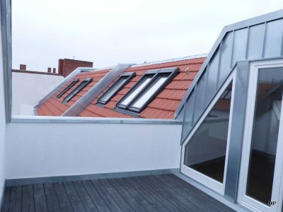 Neubau -Dachgeschoss-Wohnung für eine Wohngemeinschaft  oder eine Familie in Charlottenburg