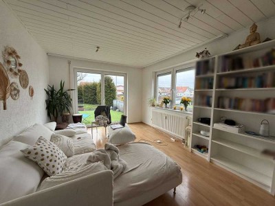 Gepflegte EGW mit Terrasse und Gartenanteil