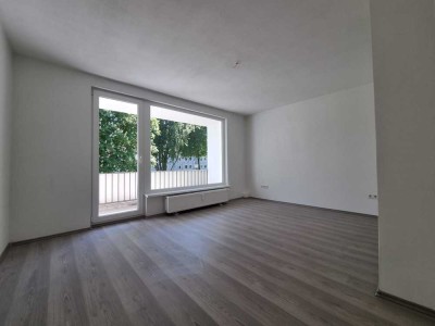 Verfügbar ab Februar 2026! Modern renovierte 2-Zimmer-Wohnung mit Balkon in ruhiger Wohnlage