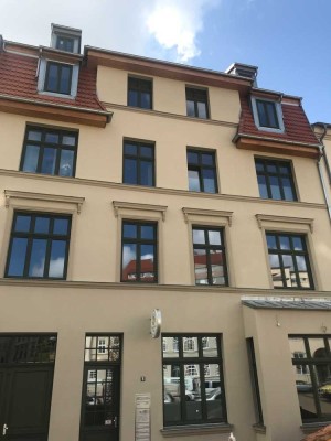 Geräumige 2,5-Zimmer-Wohnung mit gehobener Innenausstattung in Rostock