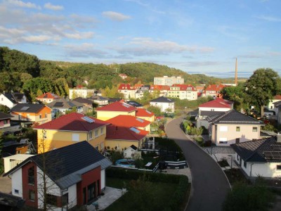 Helle, hochwertige 4-Raumwohnung mit Balkon in sehr guter Lage