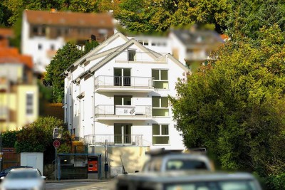 Erstbezug mit Balkon: Exklusive 4,5-Zimmer-Wohnung mit geh. Innenausstattung
