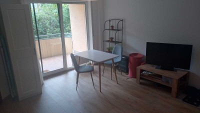 Geräumige 1-Zimmer-Wohnung mit separater Küche, EBK zur kostenlosen Übernahme