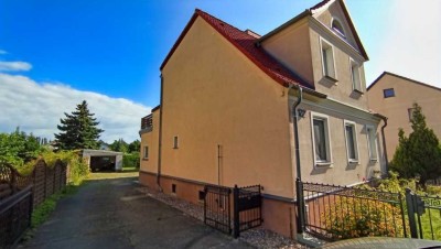 Zweifamilienhaus mit weitläufigem Garten, Nebengebäuden & zwei separaten Eingängen – provisionsfrei