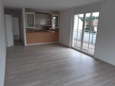 Moderne 3-Zimmer-Wohnung mit großem Balkon in ruhiger Lage