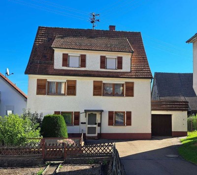 Der Traum vom Eigenheim in Salzstetten: viel Grundstück, viel Freiheit, kleiner Preis