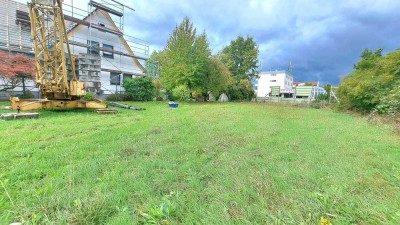 Dein modernes Haus im Grünen. Grundstück vorhanden in Nilkheim