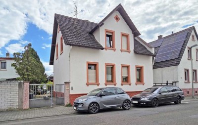 Potenzial-Knaller - 2 Häuser in ruhiger Wohnlage!