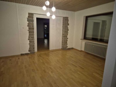 Großzügige 6-Zimmer-Wohnung mit Garage in Geislingen an der Steige