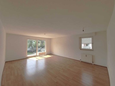 Top Lage in Ratingen-Ost! Gepflegte 2-Zimmer-Wohnung mit Südbalkon, Gäste-WC & Tiefgaragenstellplatz
