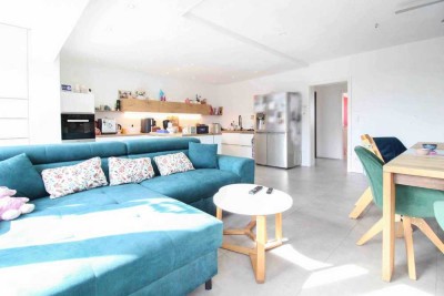 Sanierte Eigentumswohnung mit Garten, Garage und Terrasse in Langenberg