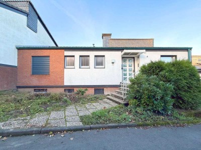 Modernes Familienglück: Saniertes Reihenhaus mit neuer Küche, Garten und Glasfaser-Homeoffice