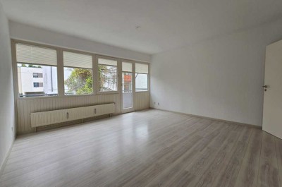 Lichtdurchflutete, gepflegte, gut geschnittene 3-Zimmer-Wohnung mit Balkon sucht neuen Eigentümer!