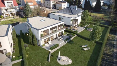 Bauhaus-Stil mit 7 Zimmern und leistungsstarker PV-Anlage
