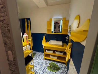 "indoor garden apartment" fully furnished - möblierte Wohnung