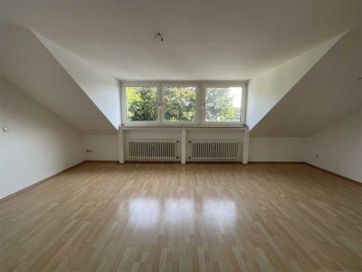 Bezugsfreie & renovierte 2-Zi-Whg in D-Vennhausen