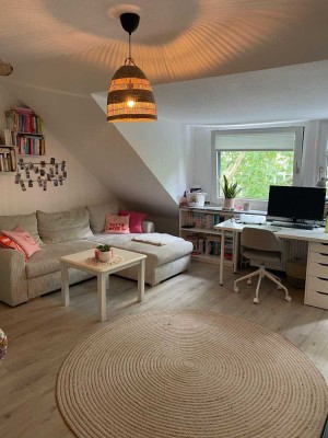 Wunderschöne 2-Zimmerwohnung im Klinikviertel zu vermieten, WG-geeignet