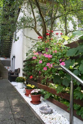 Wohnen wie im eigenen Haus – Großzügige 5-Zimmer-Dachgeschosswohnung (2. OG) mit Waldblick