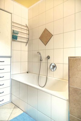 Sehr schöne EG Wohnung große Terrasse mit Pergola