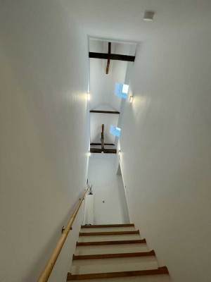Ausgefallene Dachgeschosswohnung - möbliert - in Nieukerk