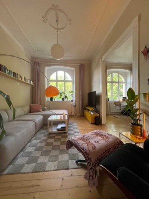 Kreuzviertel! Stilvoller Altbau-Traum im Jugendstil: Großzügige Wohnung mit Charme & Charakter!