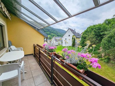 Großzügige 4-Zimmer-Wohnung mit Balkon und Garage