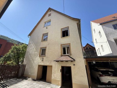 Am Rande der Stadtmauer gelegenes Einfamilienhaus zum Kauf gesucht!?