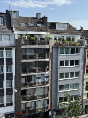 Zentrale, helle, gut geschnittene 2 Zimmer Wohnung
