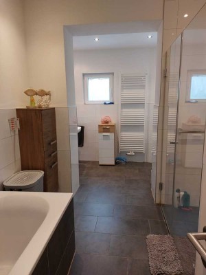 Sanierte 2-Zimmer-Wohnung mit Einbauküche und Stellplatz, Triftstraße