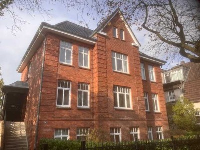 Attraktive 4-Zi.-Altbau-Wohnung