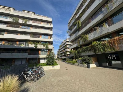 Helle moderne First Class 3-Zimmerwohnung mit 2 Bädern und umlaufendem Balkon in Neubau