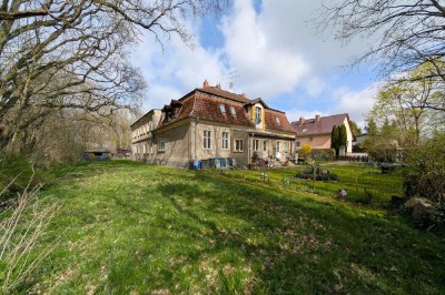 Mehrfamilienhaus - ehemaliges Rittergut - mit 6 WE - vermietet