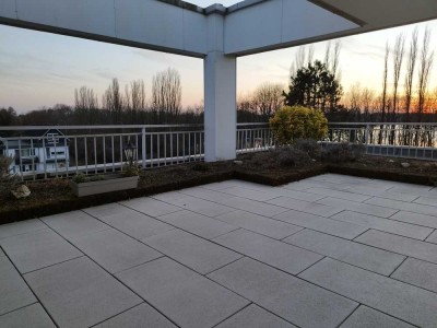 3-Zi.-Penthousewohnung mit Seeblick und großer Dachterrasse - PROVISIONSFREI