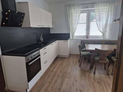 Charmante Erdgeschosswohnung (teilmöbliert) mit 78 m² und großem eigenem Garten