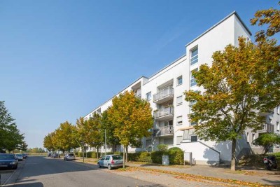 schöne 2-Zimmer-Wohnung mit Balkon und neuer Einbauküche