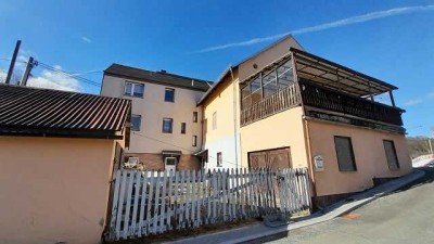 Günstiges Handwerkerhaus für eine große Familie