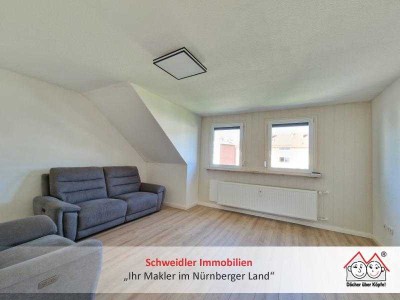 Einziehen & Wohlfühlen: Gemütliches 3-Zimmer-Dachgeschossjuwel mit EBK u.v.m. in Lauf-Kotzenhof